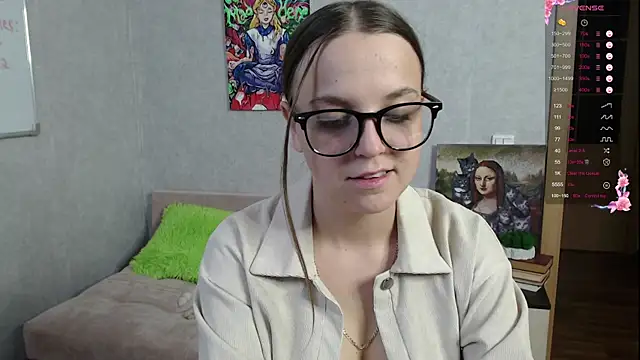 Snapshot of Violetwin chatting on September 27, 6:46 pm Violetwin online show from September 27, 6:46 pm