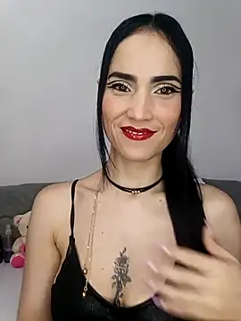 Snapshot of jamila_zair chatting on October 27, 6:01 pm jamila zair online show from October 27, 6:01 pm