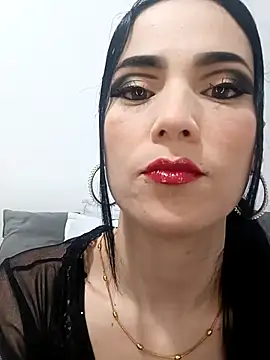 Snapshot of jamila_zair chatting on October 30, 12:28 pm jamila zair online show from October 30, 12:28 pm