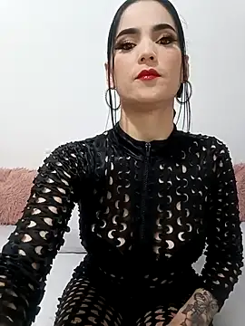 Snapshot of jamila_zair chatting on December 2, 1:39 pm jamila zair online show from December 2, 1:39 pm