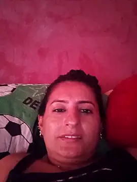 Snapshot of Titiss8921 chatting on November 2, 6:43 pm Titiss8921 online show from November 2, 6:43 pm