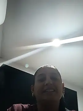 Snapshot of Titiss8921 chatting on November 13, 12:09 am Titiss8921 online show from November 13, 12:09 am