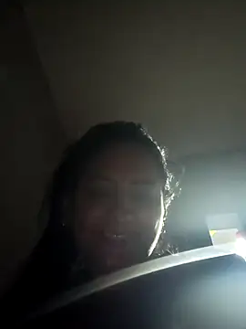 Snapshot of Titiss8921 chatting on November 27, 2:35 am Titiss8921 online show from November 27, 2:35 am