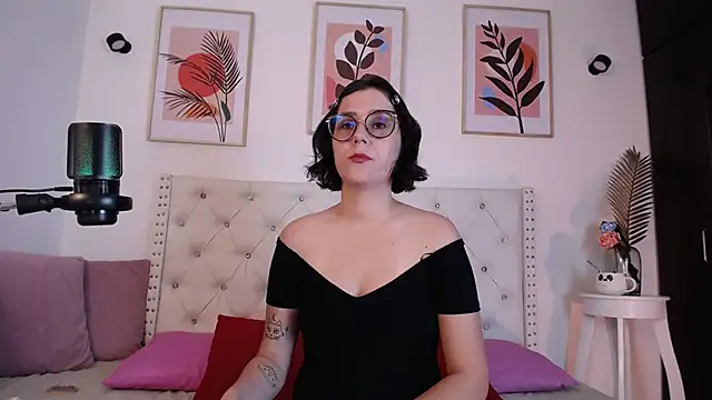 Snapshot of barbyehot chatting on November 7, 10:54 pm barbyehot online show from November 7, 10:54 pm