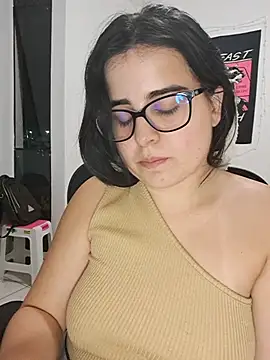 Snapshot of CutteGirl99 chatting on September 12, 1:06 am CutteGirl99 online show from September 12, 1:06 am