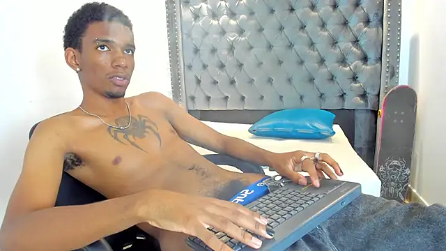 nero reyd online show from February 25, 7:34 pm