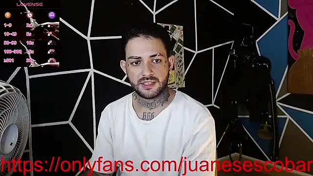 Snapshot of nicolastorres99 chatting on October 10, 3:05 am nicolastorres99 online show from October 10, 3:05 am