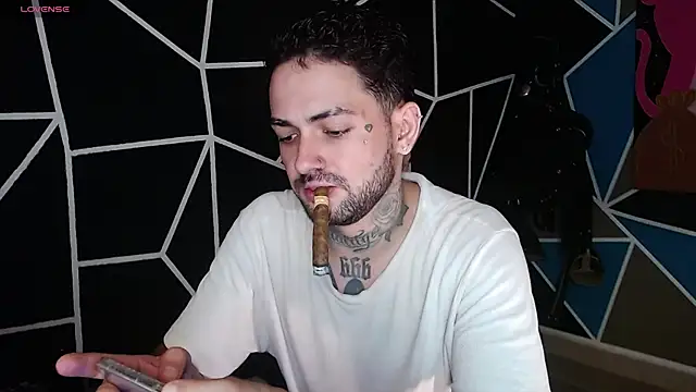 Snapshot of nicolastorres99 chatting on October 27, 2:26 am nicolastorres99 online show from October 27, 2:26 am