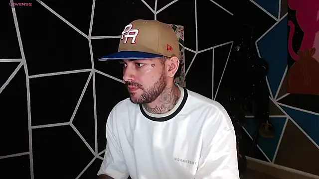 Snapshot of nicolastorres99 chatting on October 30, 2:02 am nicolastorres99 online show from October 30, 2:02 am