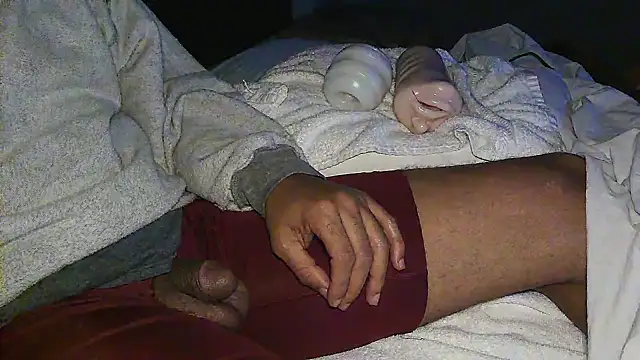 GRiZZLYBONE online show from November 8, 11:21 am