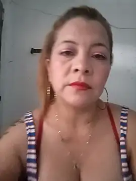 lunita2110 online show from September 9, 9:47 pm