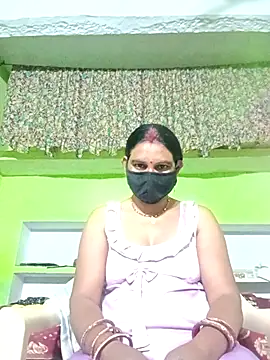 ZIVAA online show from April 2, 8:45 am