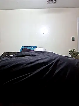 Snapshot of anthonyspires8227h5 chatting on February 27, 4:01 am anthonyspires8227h5 online show from February 27, 4:01 am