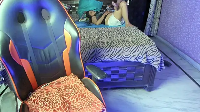 ShylaGill online show from October 16, 10:22 pm