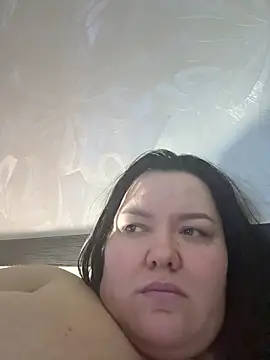 Snapshot of SunnyLeila2101 chatting on February 9, 8:35 pm SunnyLeila2101 online show from February 9, 8:35 pm