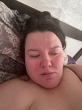 Snapshot of SunnyLeila2101 chatting on February 24, 9:40 am SunnyLeila2101 online show from February 24, 9:40 am