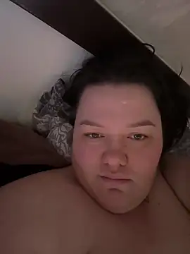 Snapshot of SunnyLeila2101 chatting on February 25, 3:21 pm SunnyLeila2101 online show from February 25, 3:21 pm