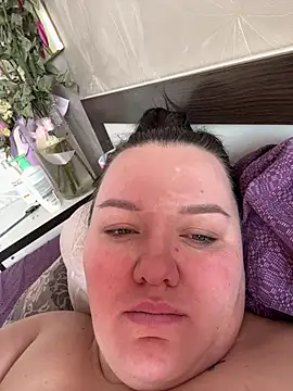 Snapshot of SunnyLeila2101 chatting on March 2, 7:26 am SunnyLeila2101 online show from March 2, 7:26 am