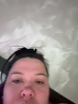 Snapshot of SunnyLeila2101 chatting on May 15, 8:27 pm SunnyLeila2101 online show from May 15, 8:27 pm