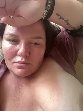 Snapshot of SunnyLeila2101 chatting on July 10, 3:14 pm SunnyLeila2101 online show from July 10, 3:14 pm