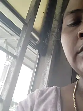 Snapshot of Tamilreethu chatting on November 12, 4:02 am Tamilreethu online show from November 12, 4:02 am