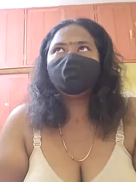 Snapshot of Tamilreethu chatting on February 26, 12:15 pm Tamilreethu online show from February 26, 12:15 pm