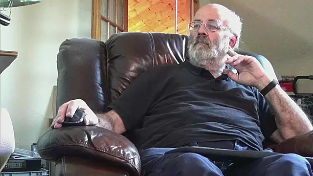 Snapshot of janzer13 chatting on November 24, 2:39 pm janzer13 online show from November 24, 2:39 pm