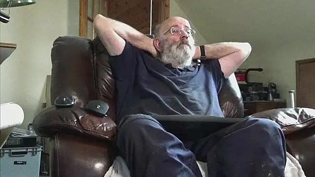 janzer13 online show from December 18, 1:39 pm