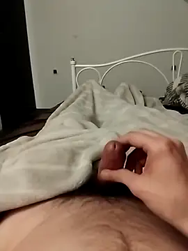 Snapshot of tip_hard_cock chatting on September 16, 7:48 pm tip hard cock online show from September 16, 7:48 pm