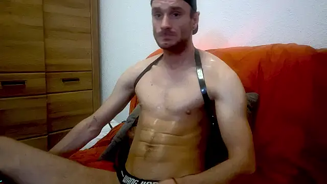 sexbooy27 online show from December 14, 7:18 pm