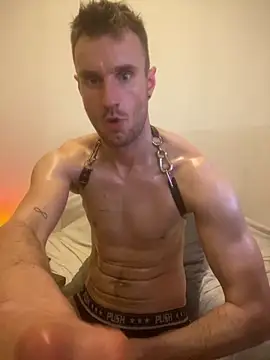 sexbooy27 online show from April 20, 10:55 pm