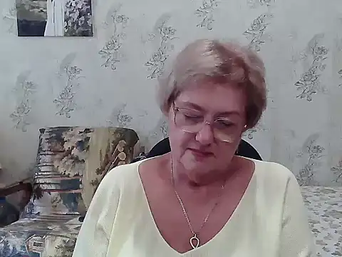Renata62011 online show from September 10, 11:10 am