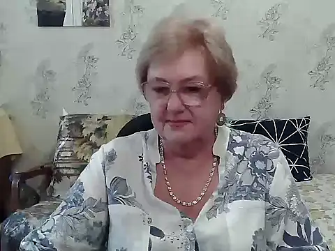 Renata62011 online show from September 16, 11:11 am