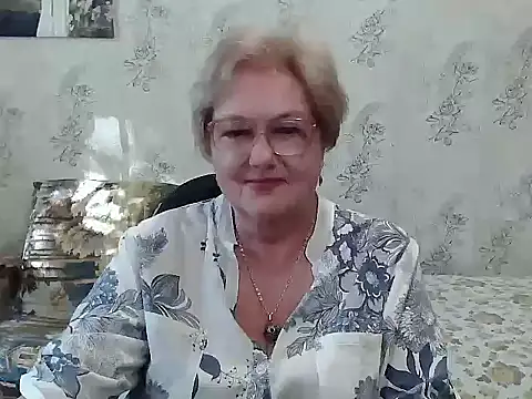 Renata62011 online show from October 2, 11:39 am