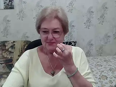 Renata62011 online show from October 19, 12:06 pm