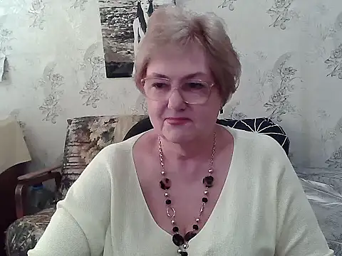 Renata62011 online show from April 5, 11:51 am