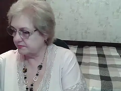 Snapshot of Renata62011 chatting on June 30, 5:36 pm Renata62011 online show from June 30, 5:36 pm