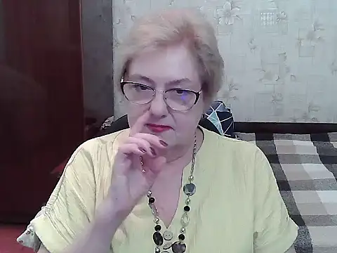 Snapshot of Renata62011 chatting on July 1, 12:40 pm Renata62011 online show from July 1, 12:40 pm