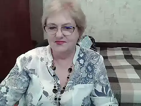 Snapshot of Renata62011 chatting on July 2, 12:33 pm Renata62011 online show from July 2, 12:33 pm