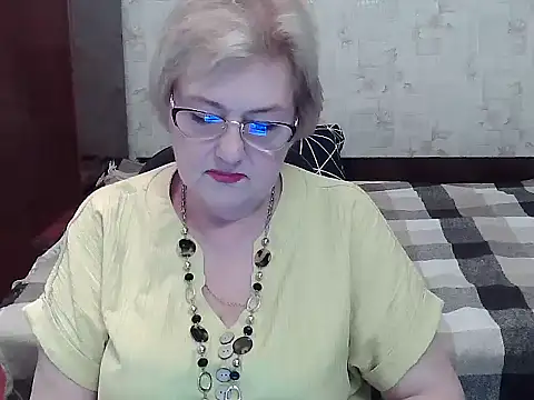 Snapshot of Renata62011 chatting on July 8, 12:20 pm Renata62011 online show from July 8, 12:20 pm