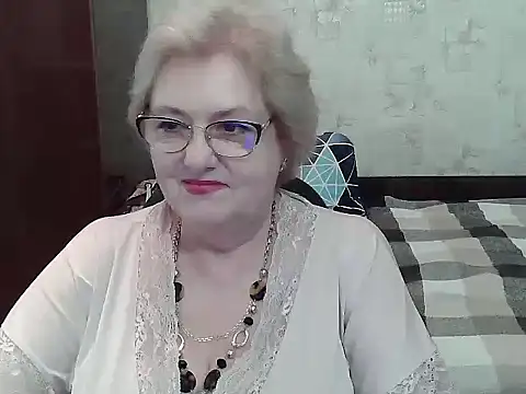 Snapshot of Renata62011 chatting on July 16, 12:55 pm Renata62011 online show from July 16, 12:55 pm