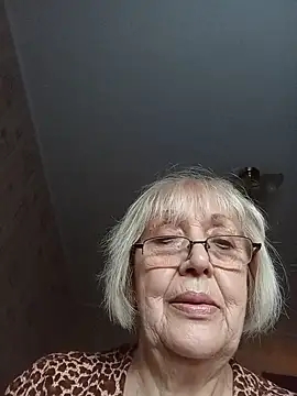 Snapshot of Anatolia5961 chatting on July 1, 4:51 pm Anatolia5961 online show from July 1, 4:51 pm