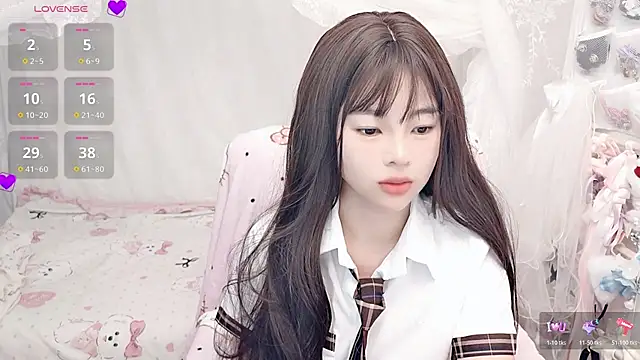 9aunatiis online show from February 5, 8:35 pm