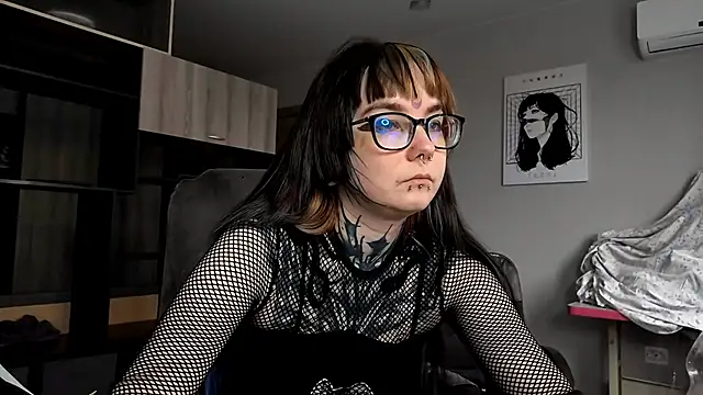 HighelikeGirl online show from November 10, 7:18 am