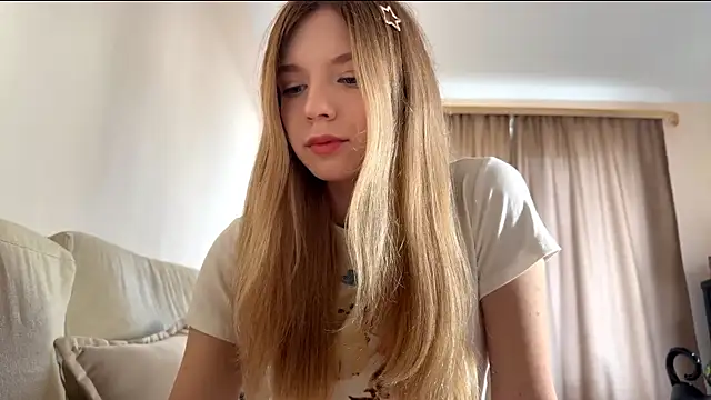 FruityXo online show from November 1, 11:45 am