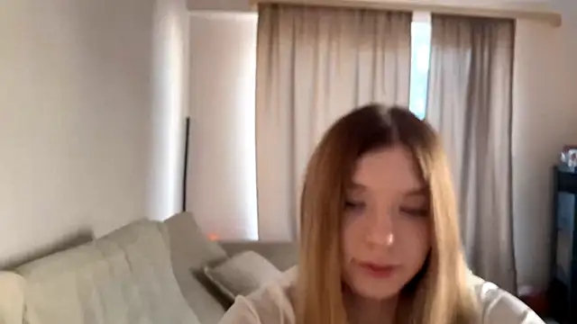 FruityXo online show from November 22, 1:43 pm