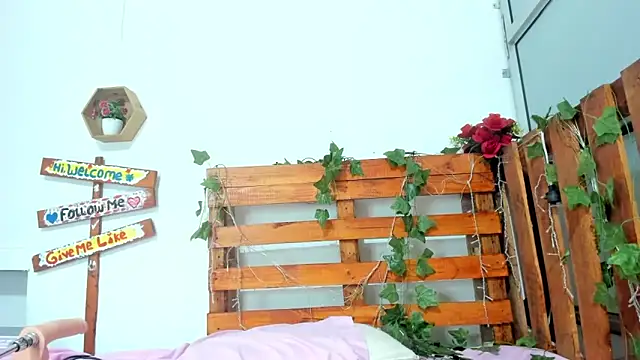 Snapshot of cris_dulce chatting on February 8, 6:33 pm cris dulce online show from February 8, 6:33 pm