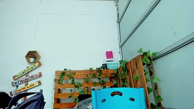 cris dulce online show from April 15, 7:21 pm