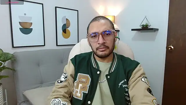   Damian    online show from October 29, 11:50 pm