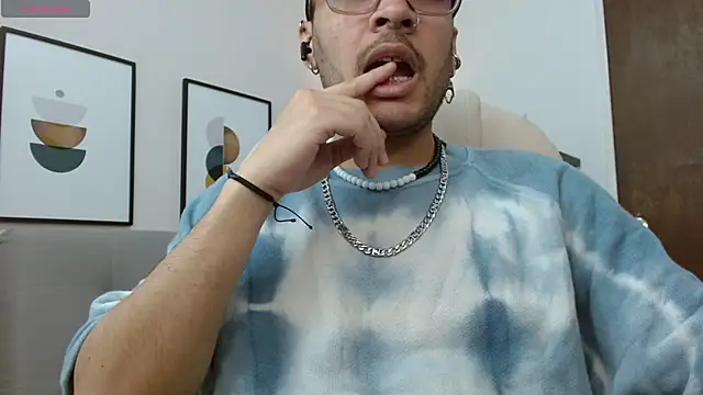   Damian    online show from November 8, 10:52 pm